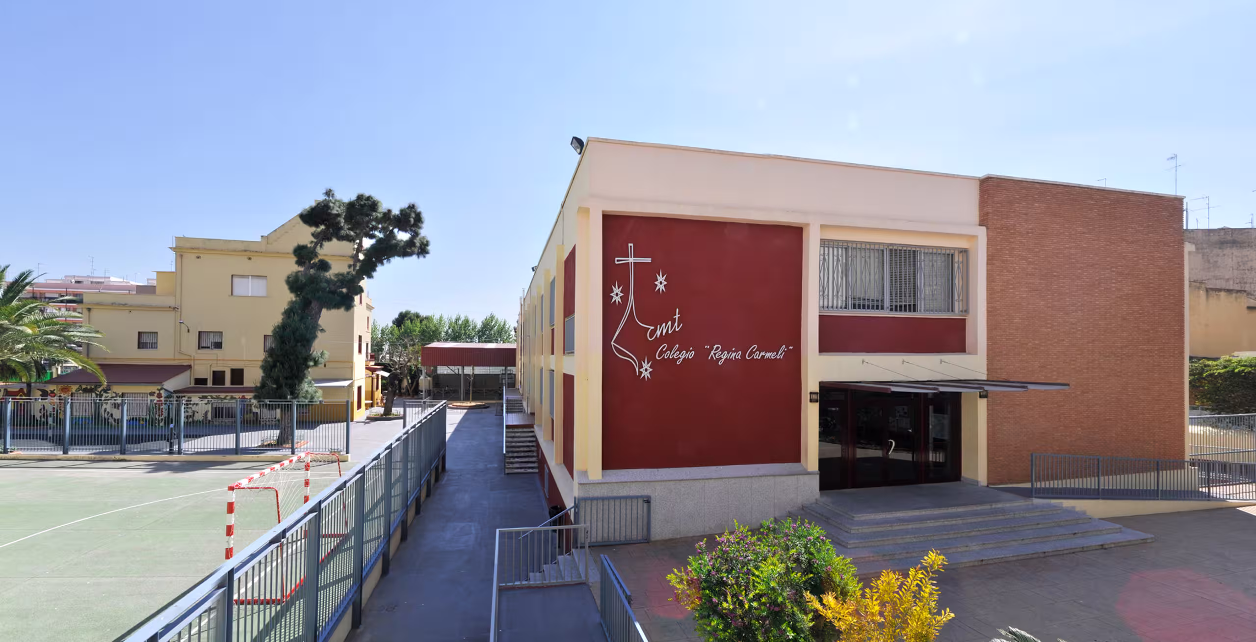 Colegio Regina Carmeli centro